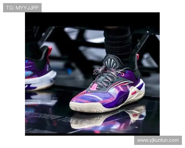 安踏向库里团队寄送球鞋包括欧文签名鞋引发关注